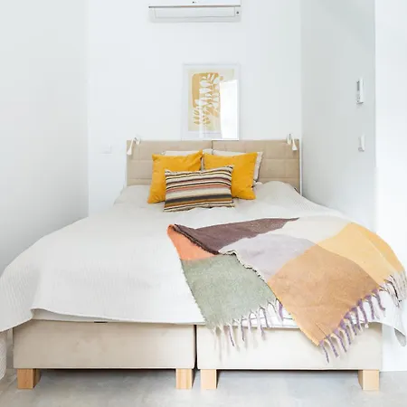 Gat Community Guest house 3*