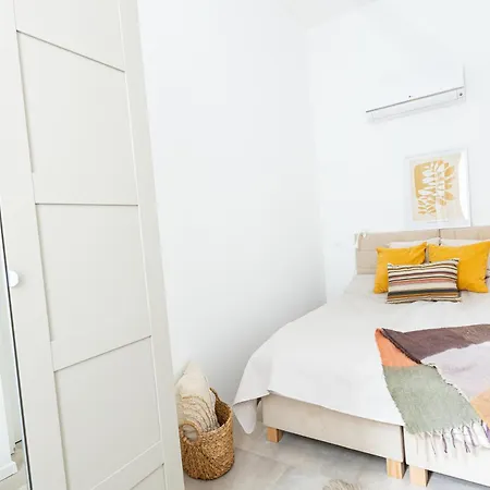 Gat Community Guest house 3*