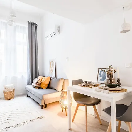Guest house Gat Community 3*