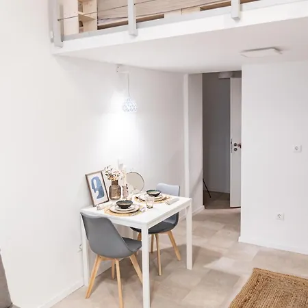 Gat Community Guest house